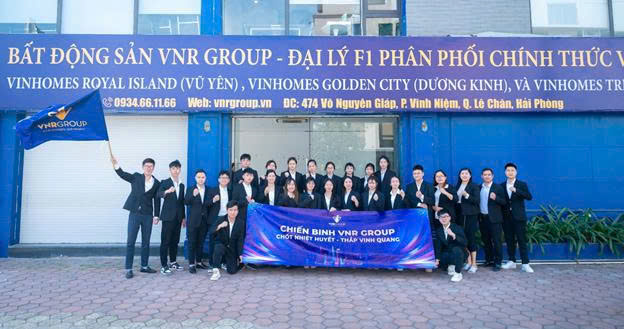 VŨ YÊN – NƠI MỖI NGÀY LÀ MỘT TRẢI NGHIỆM NGHỆ THUẬT SỐNG VỚI SỰ KIỆN  ROYAL RETREAT TOUR – Dấu ấn thượng lưu giữa lòng đảo ngọc Vinhomes Royal Island cùng VNR GROUP.
